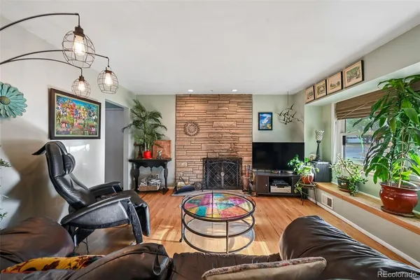 $899,000 | 2084 Creighton Drive, Golden, CO 80401