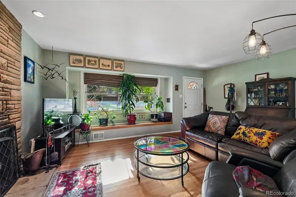 $899,000 | 2084 Creighton Drive, Golden, CO 80401