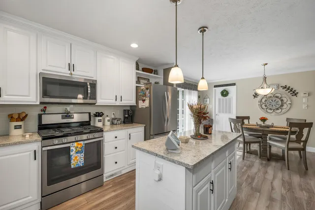 $350,000 | 3 Slate Run, North Hampton, NH 03862