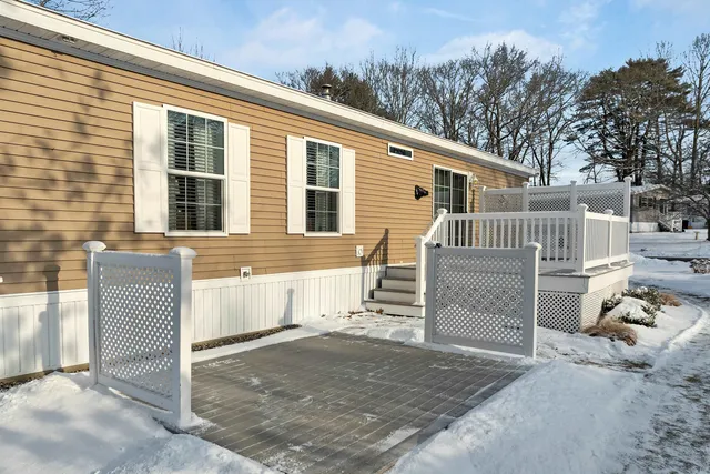 $350,000 | 3 Slate Run, North Hampton, NH 03862