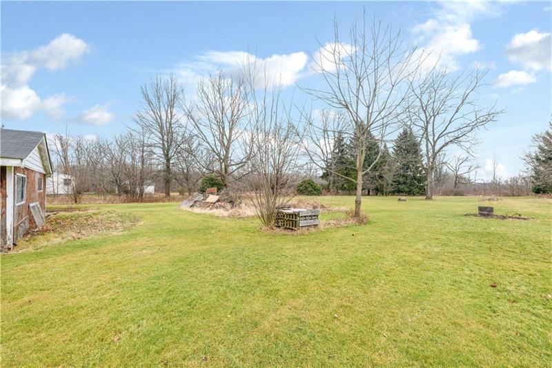 2926 Mercer Road New Castle, PA 16105 - Photo 4 of 17 Gallery Image 4