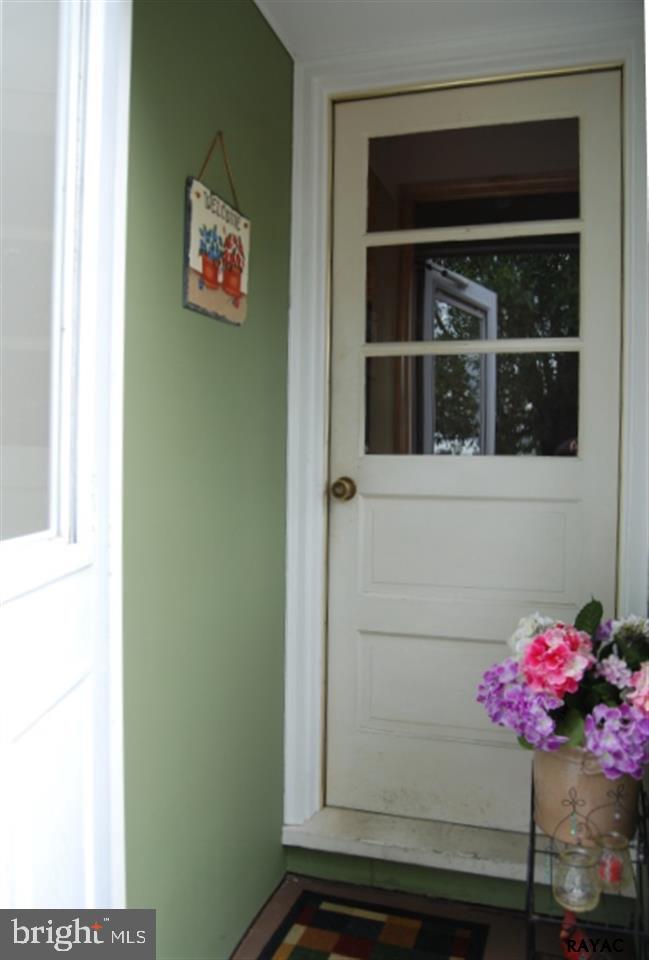 80 Sinclair Road Red Lion, PA 17356 - Photo 3 of 18