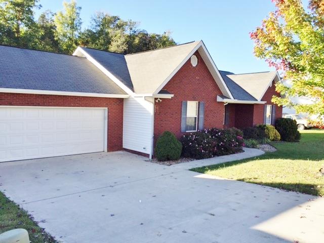 163 Cottonwood Meadow Road Powell, TN 37849 - Photo 3 of 19 2 Car Garage