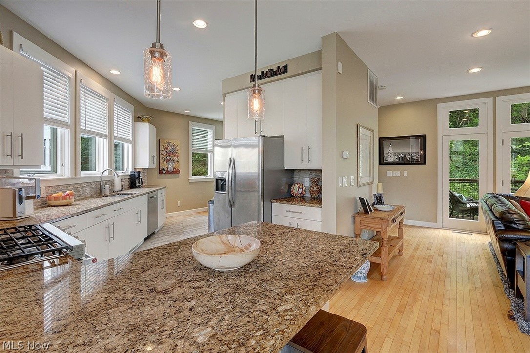 12646 Mayfield Road Cleveland, OH 44106 - Photo 10 of 25 The kitchen has some newer appliances including a double oven gas range, Bosch dishwasher. Plentiful granite counters and cabinet storage make the kitchen super enjoyable! All appliances remain.