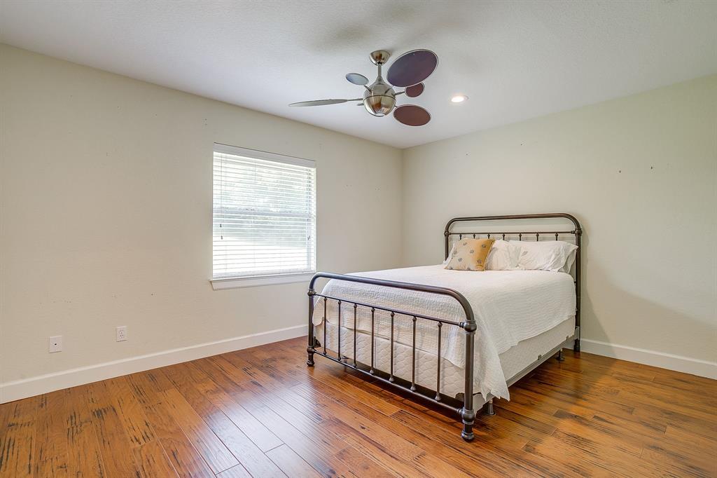 1107 North Cockrell Hill Road DeSoto, TX 75115 - Photo 25 of 40