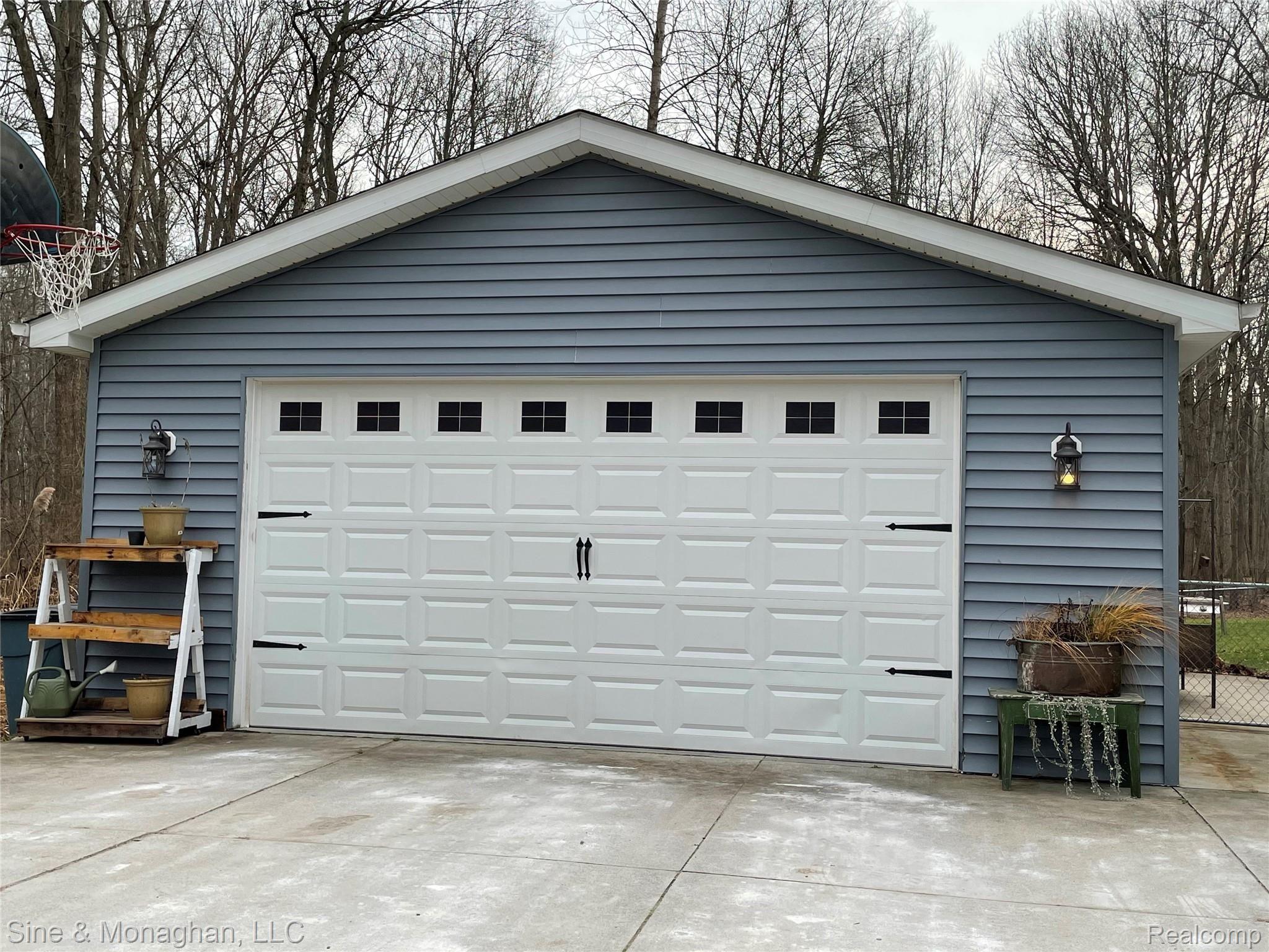 6385 Genaw Road Algonac, MI 48001 - Photo 3 of 28 970C2139-90F8-49C3-BB0D-F7B5B23A17DB.jpeg