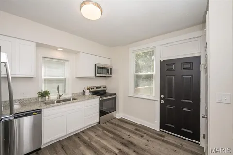 $180,000 | 6996 Robbins Avenue, Pagedale, MO 63133