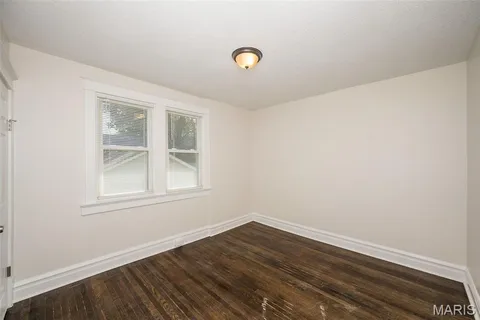 $180,000 | 6996 Robbins Avenue, Pagedale, MO 63133