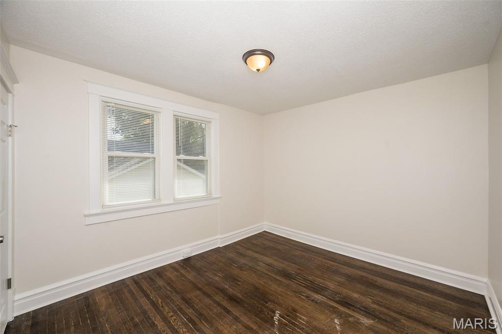 6996 Robbins Avenue Pagedale, MO 63133 - Photo 26 of 40