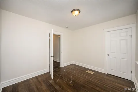 $180,000 | 6996 Robbins Avenue, Pagedale, MO 63133