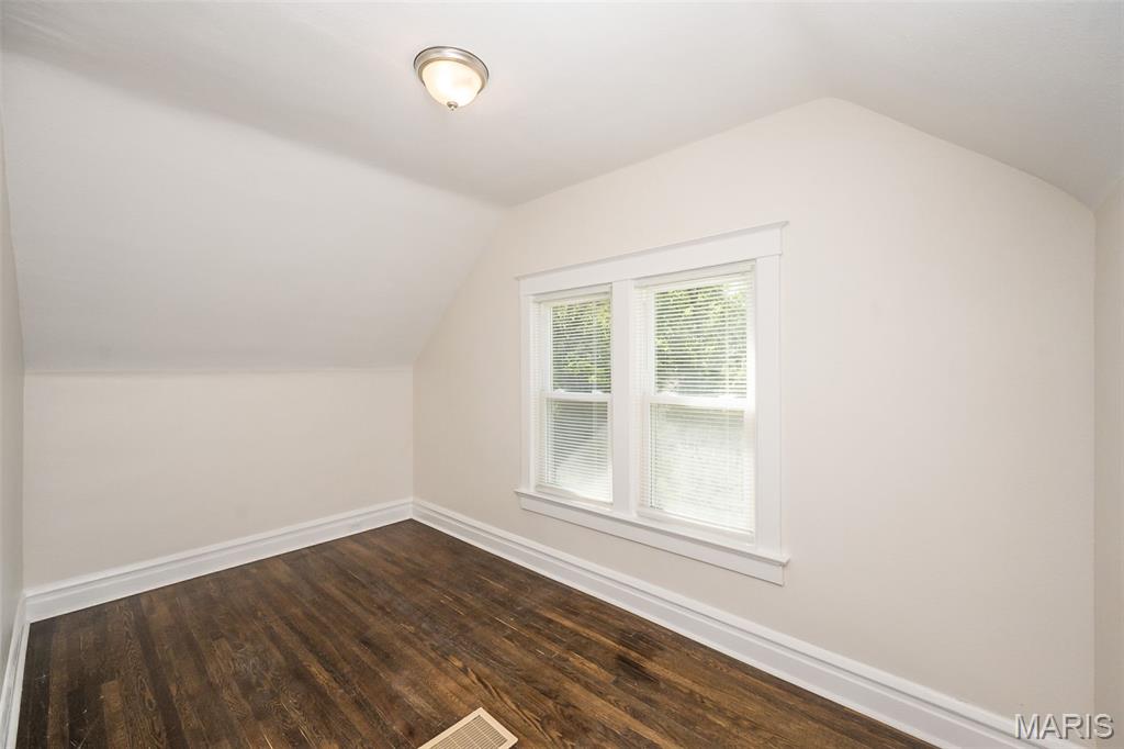 6996 Robbins Avenue Pagedale, MO 63133 - Photo 28 of 40