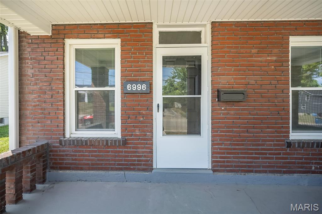 6996 Robbins Avenue Pagedale, MO 63133 - Photo 3 of 40