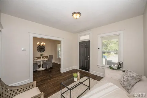 $180,000 | 6996 Robbins Avenue, Pagedale, MO 63133