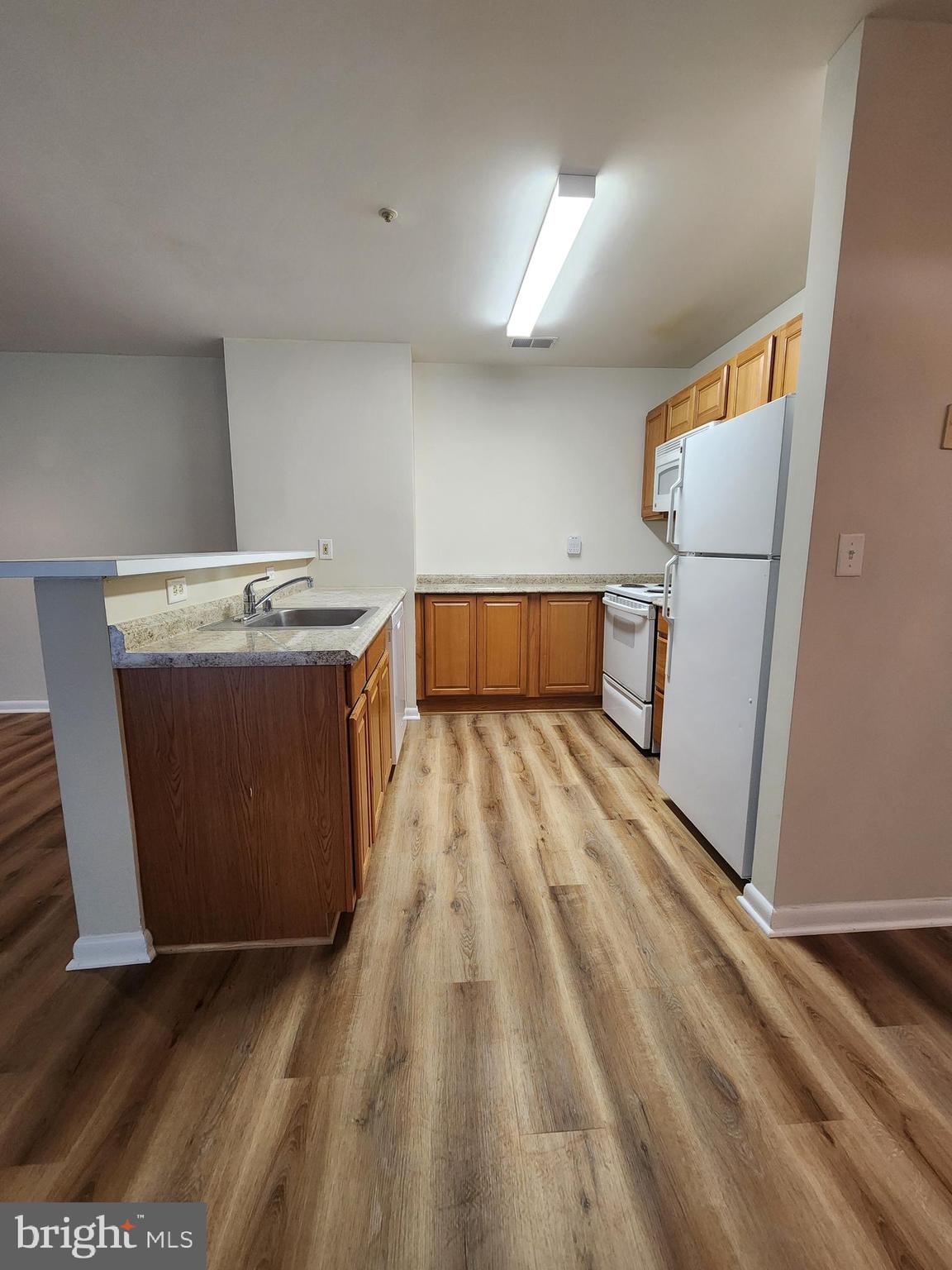 10 Greystone Court, Unit F Annapolis, MD 21403 - Photo 5 of 23 kitchen