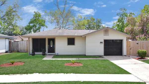 $225,000 | 2706 Harvard Street, Pasadena, TX 77502