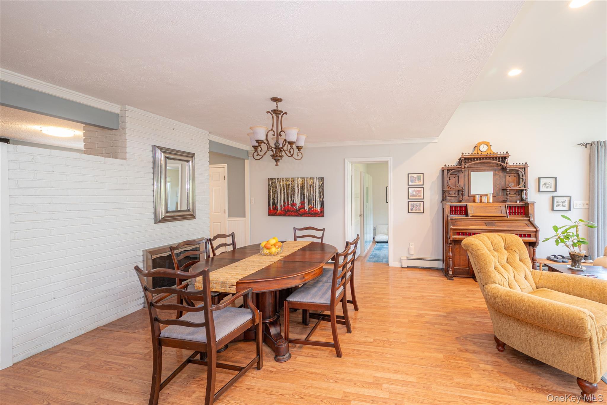 59 Orchid Road Levittown, NY 11756 - Photo 11 of 33
