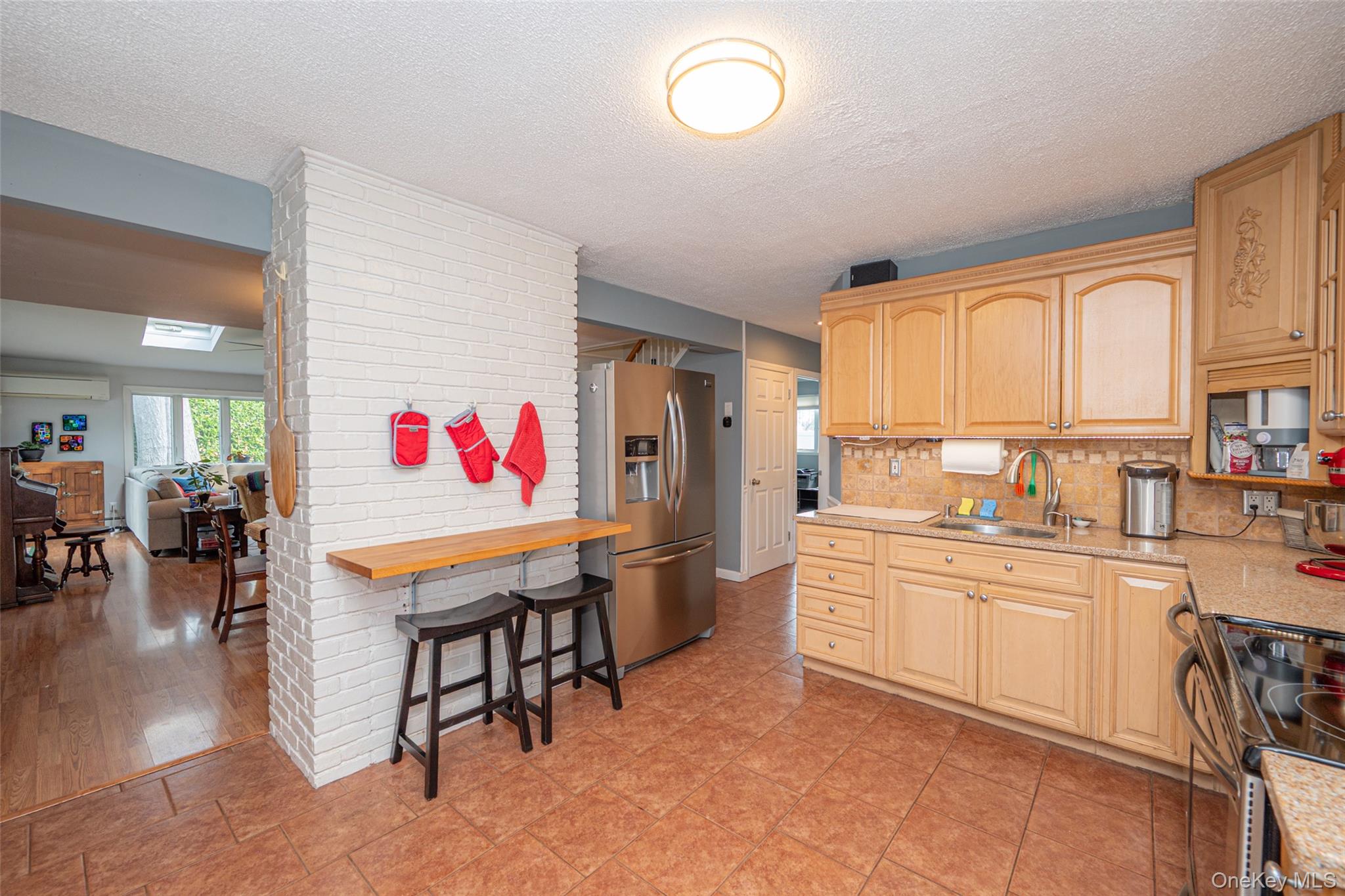 59 Orchid Road Levittown, NY 11756 - Photo 12 of 33