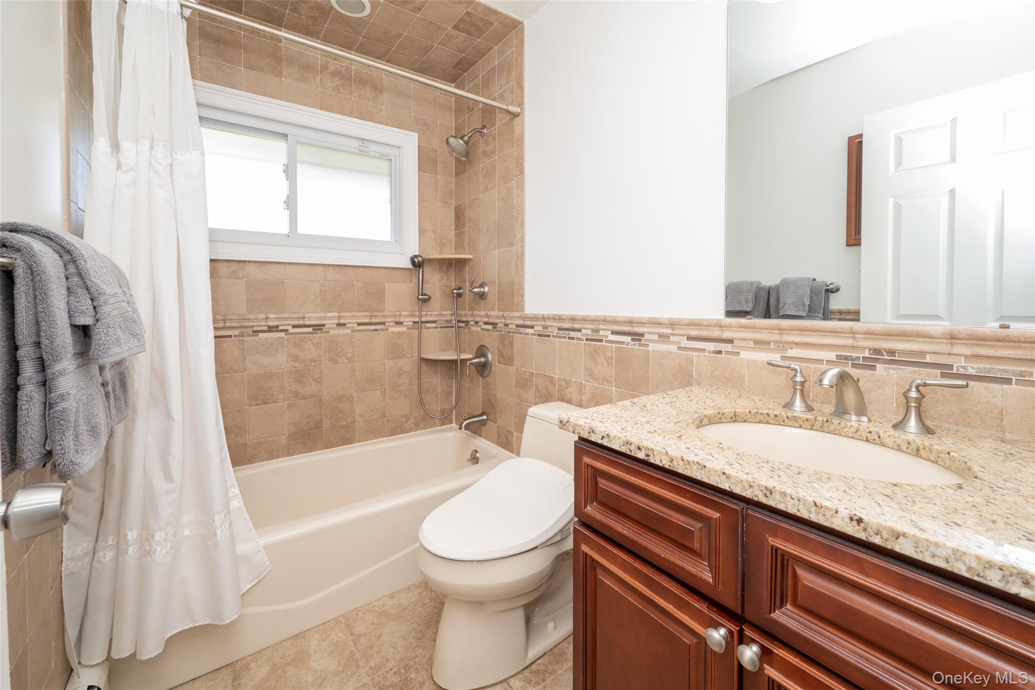 59 Orchid Road Levittown, NY 11756 - Photo 23 of 33