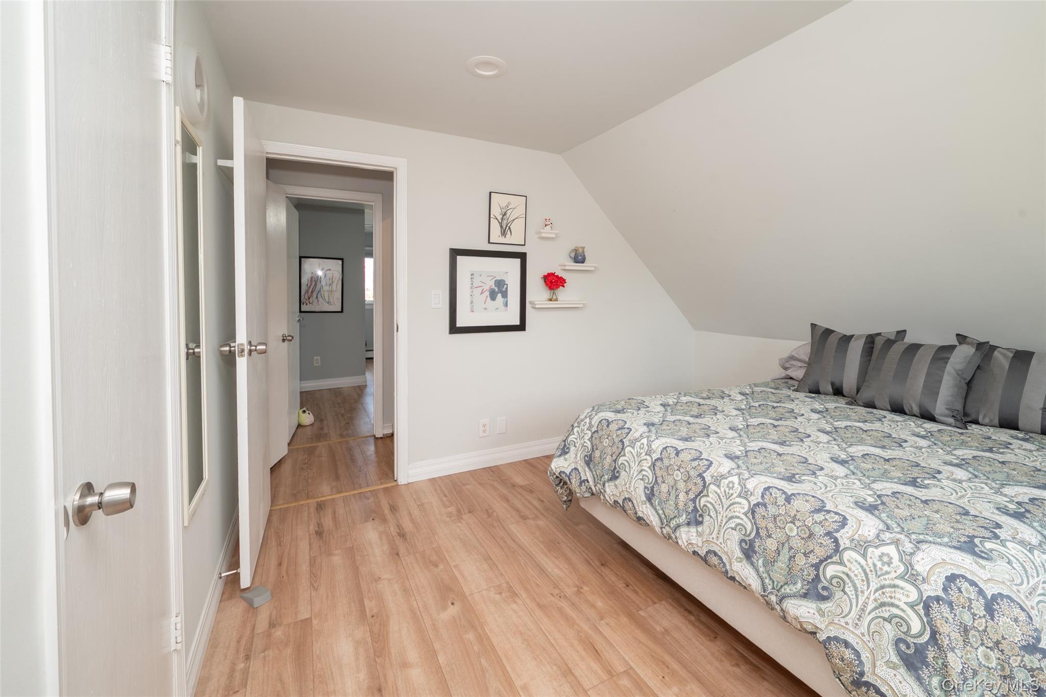 59 Orchid Road Levittown, NY 11756 - Photo 25 of 33