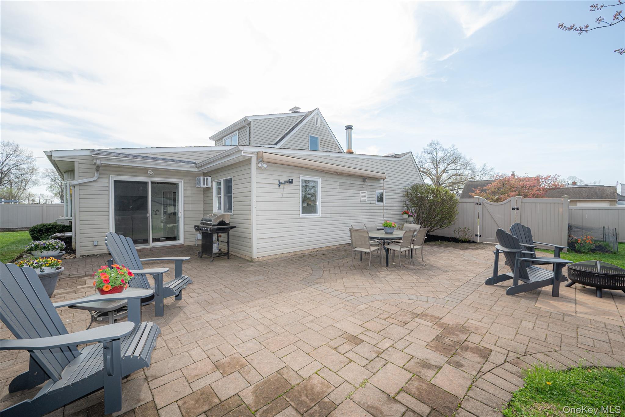 59 Orchid Road Levittown, NY 11756 - Photo 30 of 33