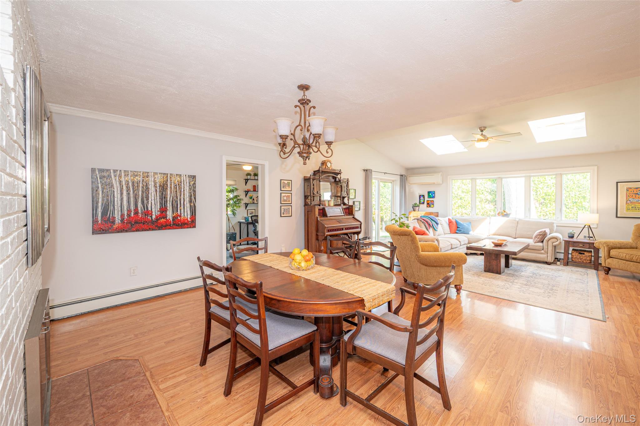 59 Orchid Road Levittown, NY 11756 - Photo 7 of 33