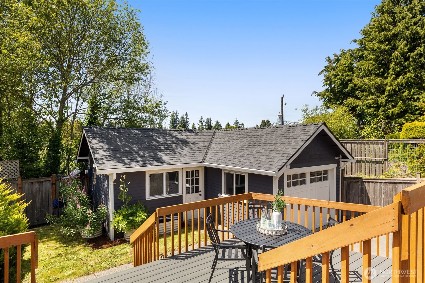 4117 45th Avenue Southwest Seattle, WA 98116 - Photo 16 of 31