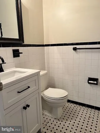 $1,850 | 4356 Cherry Hill Road, Unit 304, Arlington, VA 22207