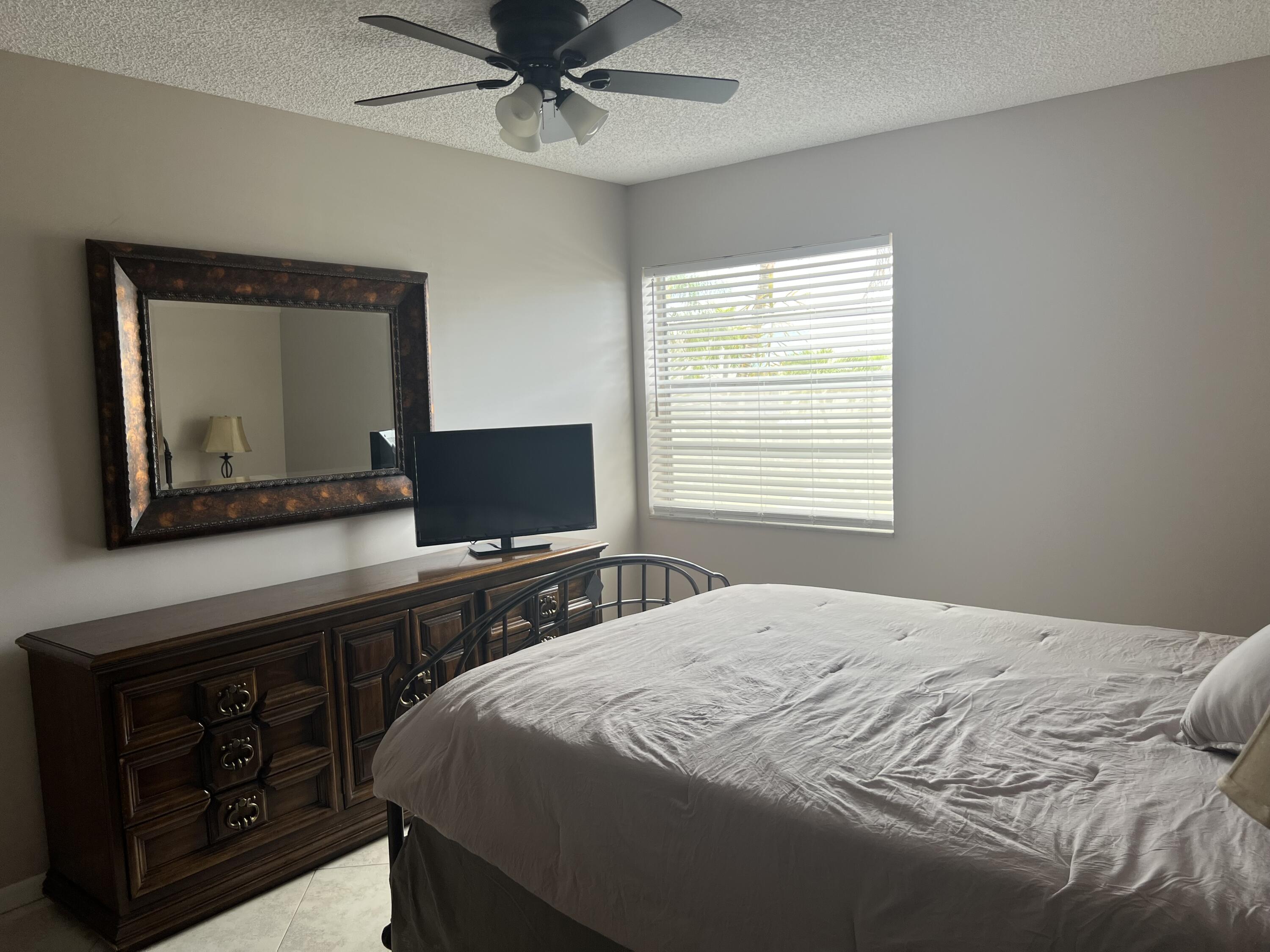 900 Flanders South Delray Beach, FL 33484 - Photo 28 of 52 IMG_7285