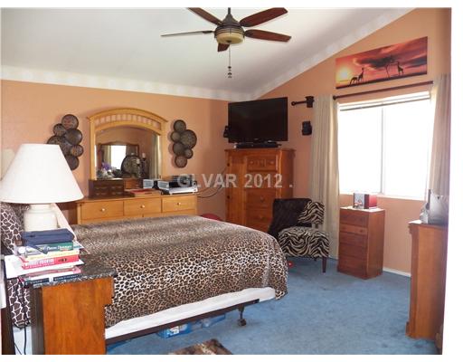 680 Skyline Road Henderson, NV 89002 - Photo 23 of 25 Master Bedroom.