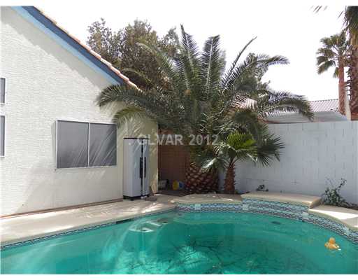 680 Skyline Road Henderson, NV 89002 - Photo 8 of 25 Swimming Pool/Hot Tub/Sauna.
