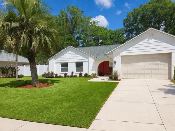 $2,500 | 16007 Pennington Road, Tampa, FL 33624