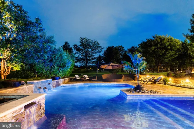 $5,690,000 | 3 Stonebridge Crossing Road, Newtown, PA 18940