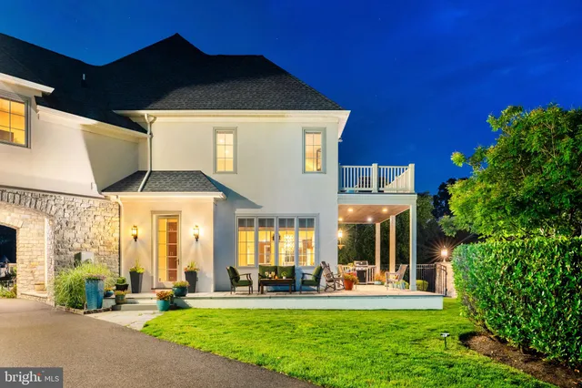 $5,690,000 | 3 Stonebridge Crossing Road, Newtown, PA 18940