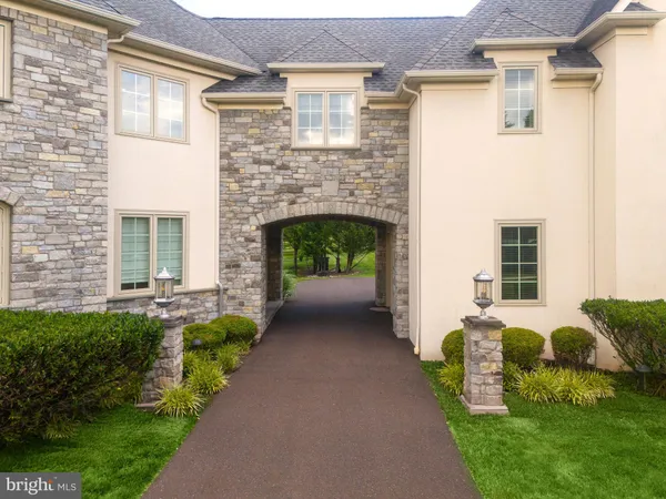 $5,390,000 | 3 Stonebridge Crossing Road, Newtown, PA 18940