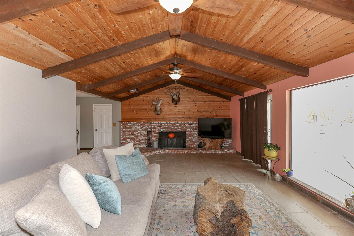 37250 Ave 17 Madera, CA 93636 - Photo 18 of 55