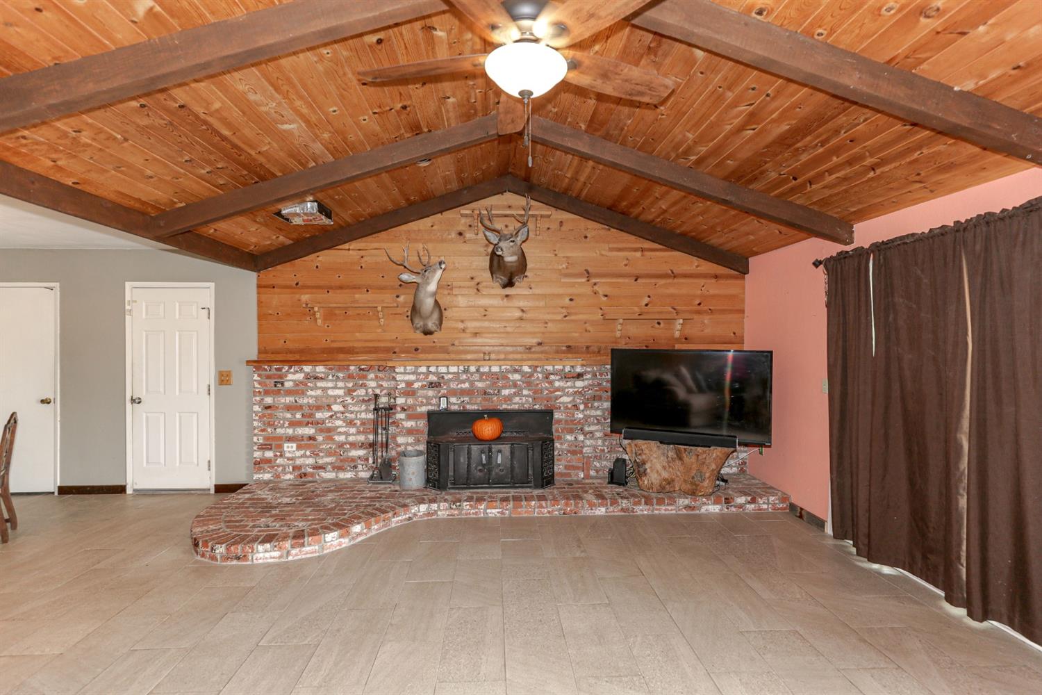 37250 Ave 17 Madera, CA 93636 - Photo 20 of 55