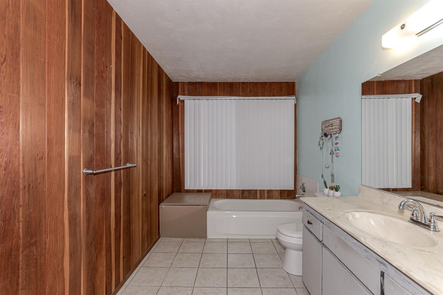 37250 Ave 17 Madera, CA 93636 - Photo 34 of 55