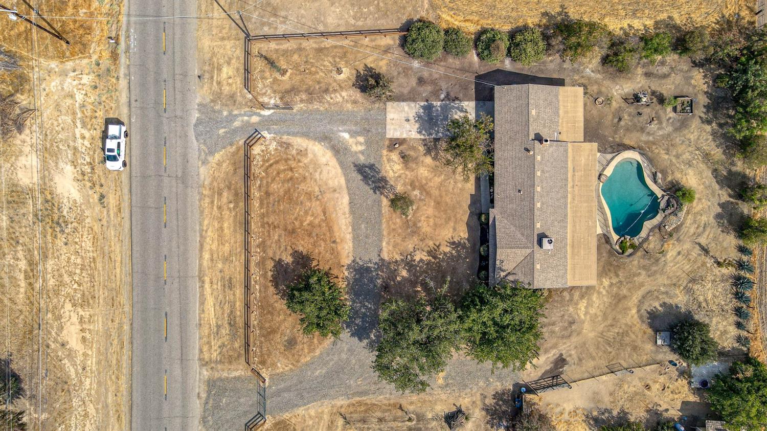 37250 Ave 17 Madera, CA 93636 - Photo 7 of 55