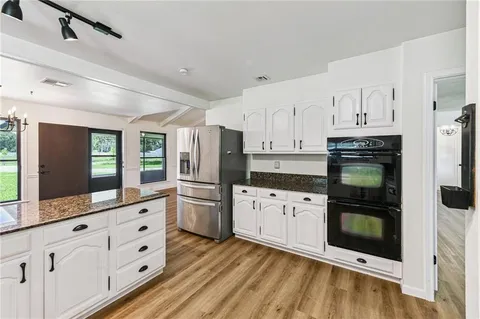 $484,900 | 13758 Highway 23, Belle Chasse, LA 70037