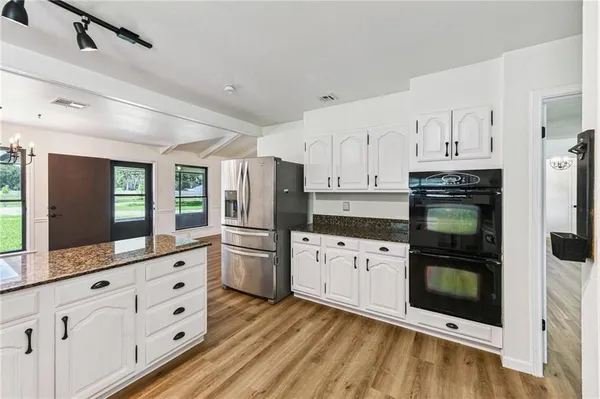 $484,900 | 13758 Highway 23, Belle Chasse, LA 70037