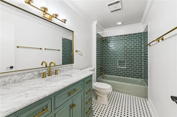 $484,900 | 13758 Highway 23, Belle Chasse, LA 70037