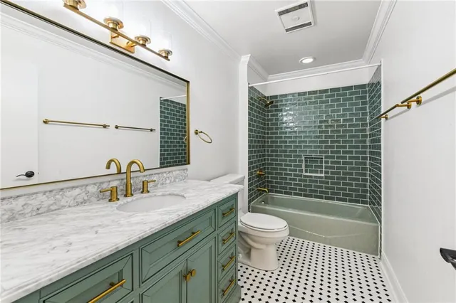 $484,900 | 13758 Highway 23, Belle Chasse, LA 70037