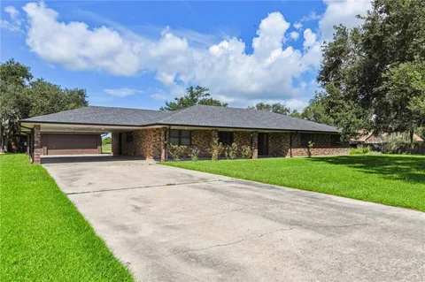 $484,900 | 13758 Highway 23, Belle Chasse, LA 70037