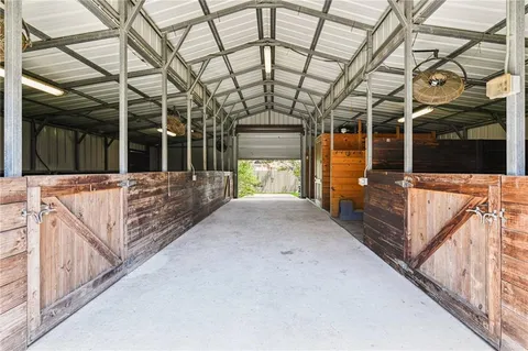 $484,900 | 13758 Highway 23, Belle Chasse, LA 70037