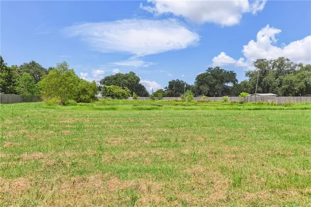 $484,900 | 13758 Highway 23, Belle Chasse, LA 70037