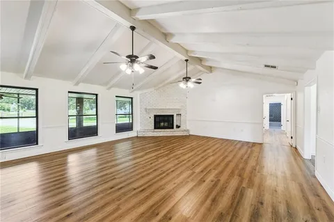 $484,900 | 13758 Highway 23, Belle Chasse, LA 70037