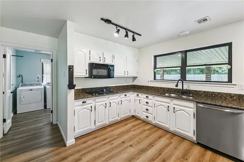 $484,900 | 13758 Highway 23, Belle Chasse, LA 70037