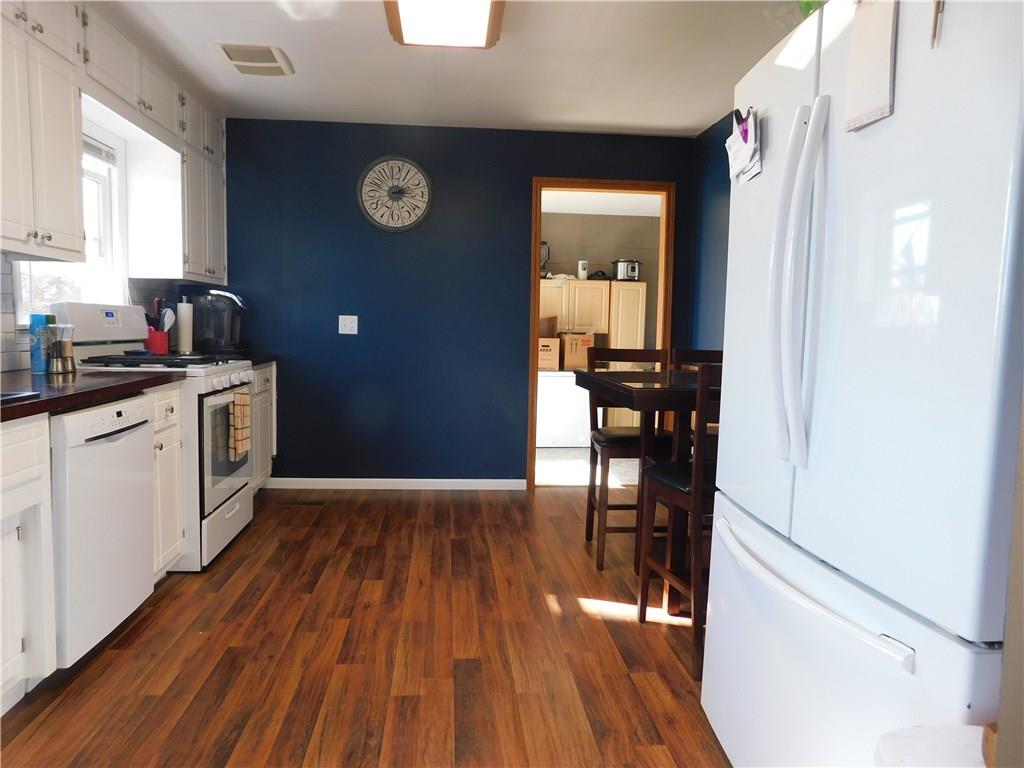 1110 West Banta Road Indianapolis, IN 46217 - Photo 5 of 21 Gallery Image 5
