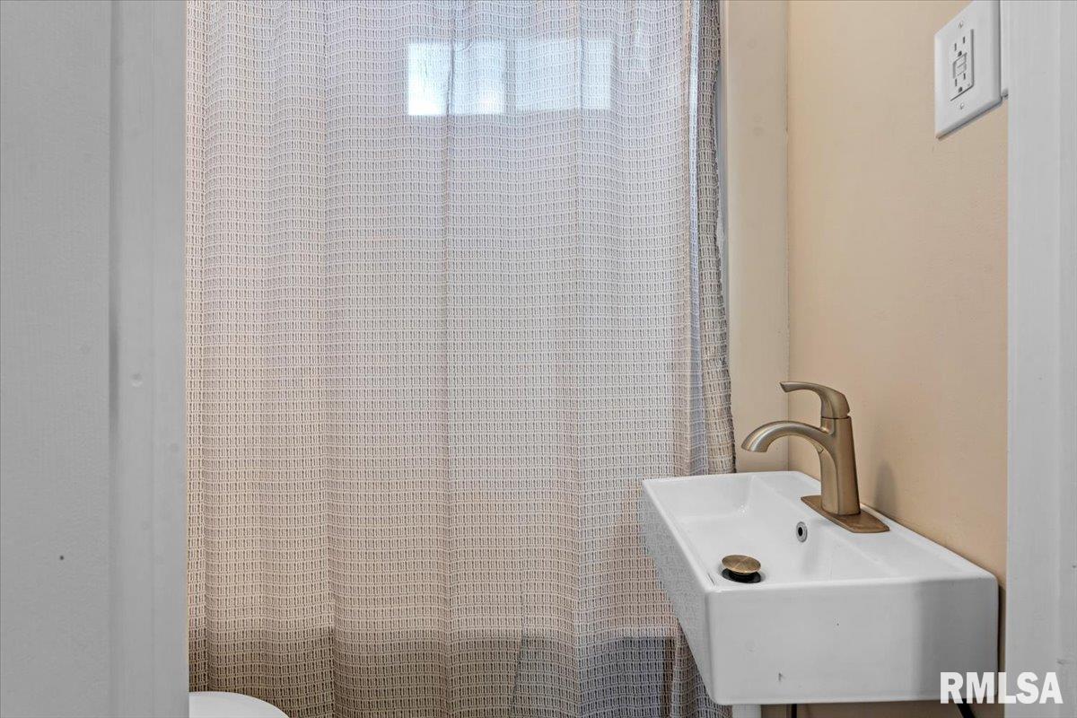1215 North 5th Street Springfield, IL 62702 - Photo 20 of 29