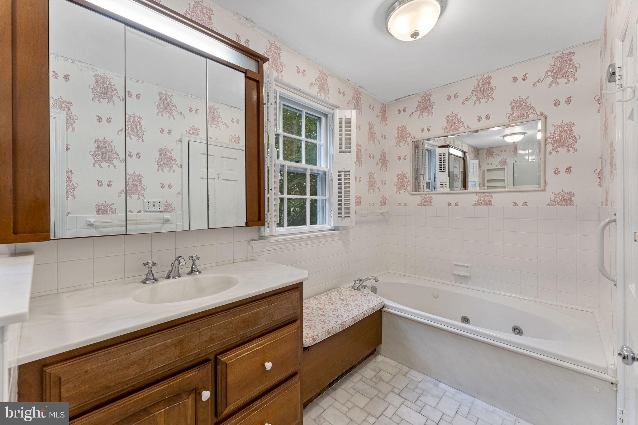 73 Line Road Malvern, PA 19355 - Photo 22 of 44 Primary Bath